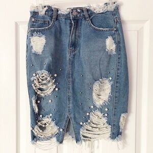 Pearl detail distress denim skirt